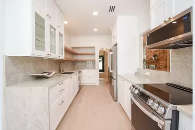 9342 Briar Forest Drive, Houston, TX 77063 - Photo 19