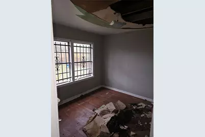 5318 Longmeadow Street, Houston, TX 77033 - Photo 5