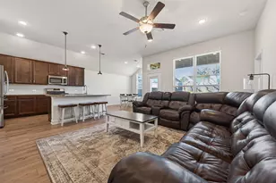 917 Farm Path, Brenham, TX 77833 - Photo 5