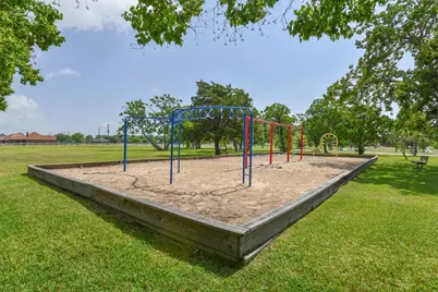 5835 Plantation Drive, Baytown, TX 77523 - Photo 27