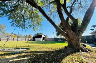 5835 Plantation Dr, Baytown, TX 77523 - Photo 21