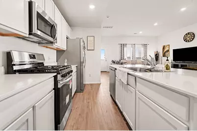 9502 Brookside Point Drive, Baytown, TX 77521 - Photo 9