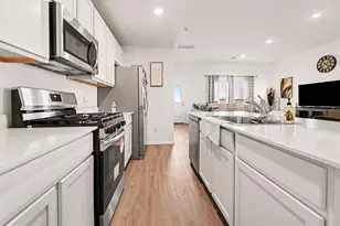 9502 Brookside Point Dr, Baytown, TX 77521 - Photo 9