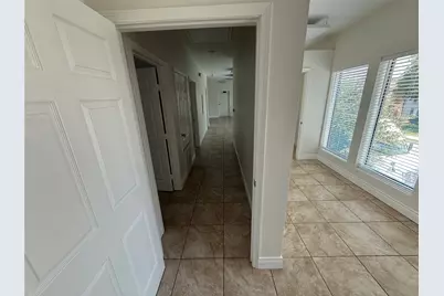 2724 Crossview Drive #201, Houston, TX 77063 - Photo 7