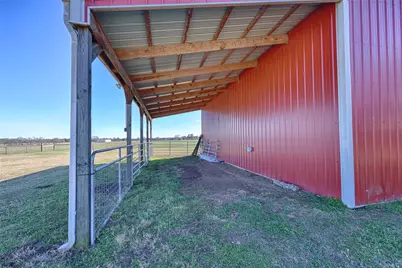 1055 Cr 214, Weimar, TX 78962 - Photo 29