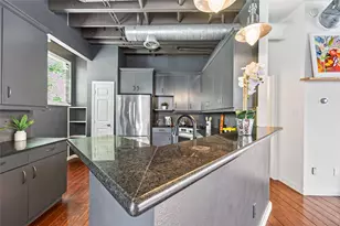 708 W Clay St, Houston, TX 77019 - Photo 17