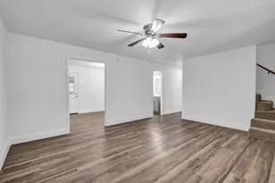 432 Robinson Rd, Oyster Creek, TX 77541 - Photo 9