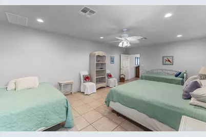 316 Marshall Johnson Avenue S, Port Lavaca, TX 77979 - Photo 21