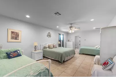 316 Marshall Johnson Avenue S, Port Lavaca, TX 77979 - Photo 19