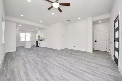 17119 Spindle Oaks Drive, Conroe, TX 77385 - Photo 5