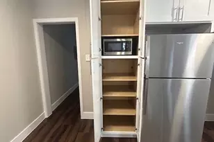 2428 Ave O 1/2 St, Galveston, TX 77550 - Photo 3