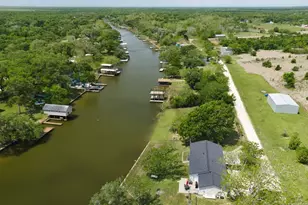 266 Pr 674, Sargent, TX 77414 - Photo 27