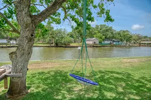 266 Pr 674, Sargent, TX 77414 - Photo 25
