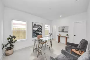 929 Fisher St, Houston, TX 77018 - Photo 7