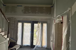 203 Briar Hill Dr N, Houston, TX 77042 - Photo 3