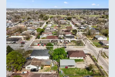 3501 Sarah Street, Houston, TX 77026 - Photo 1