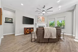 411 Callery Pear Ct, Conroe, TX 77304 - Photo 25