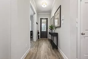 411 Callery Pear Ct, Conroe, TX 77304 - Photo 5