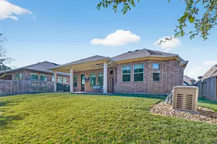 411 Callery Pear Ct, Conroe, TX 77304 - Photo 45