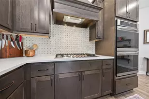 411 Callery Pear Ct, Conroe, TX 77304 - Photo 13