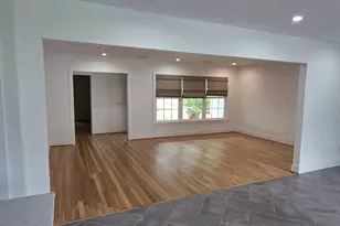 312 W 31st St, Houston, TX 77018 - Photo 13