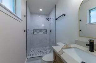 1907 Bunzel St, Houston, TX 77088 - Photo 23