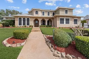 3934 Tres Dr, Galveston, TX 77554 - Photo 3