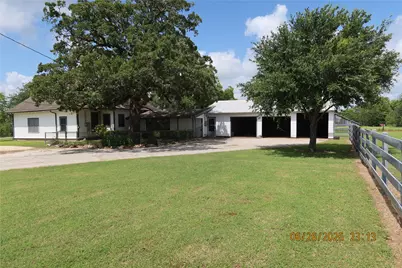 1413 N Main Street, Schulenburg, TX 78956 - Photo 25