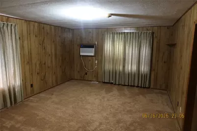 1413 N Main Street, Schulenburg, TX 78956 - Photo 15