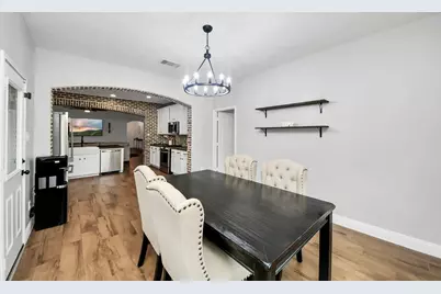 10018 Lynnwood Drive, Baytown, TX 77521 - Photo 13