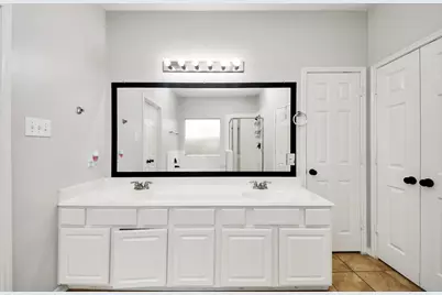 10018 Lynnwood Drive, Baytown, TX 77521 - Photo 21