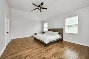 10018 Lynnwood Dr, Baytown, TX 77521 - Photo 17