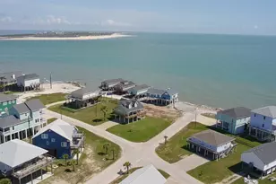 12930 Buccaneer Pkwy, Freeport, TX 77541 - Photo 5