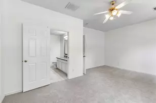 122 S Walden Elms Cir Circle, The Woodlands, TX 77382 - Photo 19