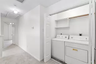 122 S Walden Elms Cir Circle, The Woodlands, TX 77382 - Photo 17