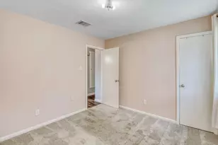 1323 W Donovan St, Houston, TX 77091 - Photo 17