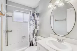 1323 W Donovan St, Houston, TX 77091 - Photo 19