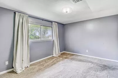 1323 W Donovan Street, Houston, TX 77091 - Photo 13