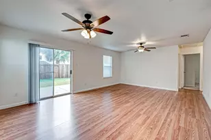 7910 Raven Creek Ln, Cypress, TX 77433 - Photo 13