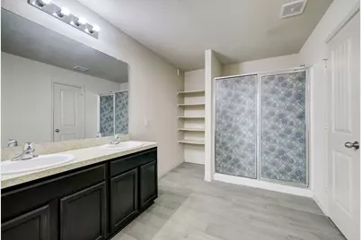 16522 Silla Ridge Court, Houston, TX 77049 - Photo 7