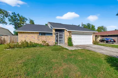5530 Oak Falls Drive, Houston, TX 77066 - Photo 3