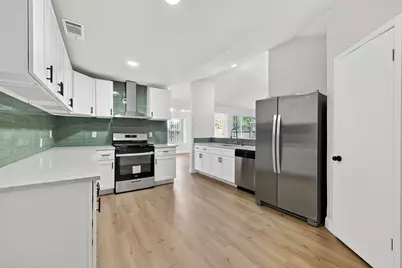 5530 Oak Falls Drive, Houston, TX 77066 - Photo 19