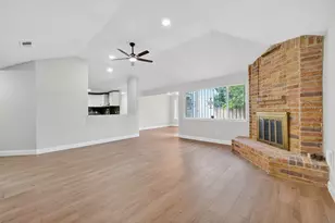 5530 Oak Falls Dr, Houston, TX 77066 - Photo 11