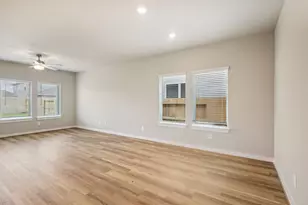 16232 Parish Pointe Ct, Conroe, TX 77302 - Photo 9