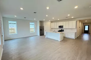 9315 Golden Dorado Ln, Baytown, TX 77521 - Photo 3