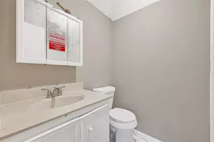 13702 Barons Bridge Dr, Houston, TX 77069 - Photo 37