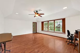 13702 Barons Bridge Dr, Houston, TX 77069 - Photo 9