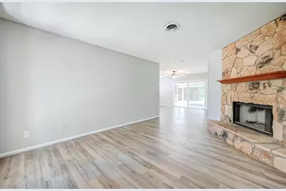 211 Loon River Drive, Houston, TX 77336 - Photo 5