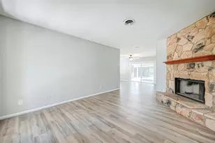 211 Loon River Dr, Houston, TX 77336 - Photo 5