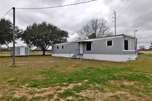 1607 Mallard Ln, Sealy, TX 77474 - Photo 9